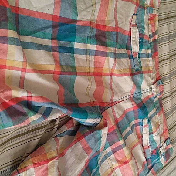 shorts - Picture 2 of 3